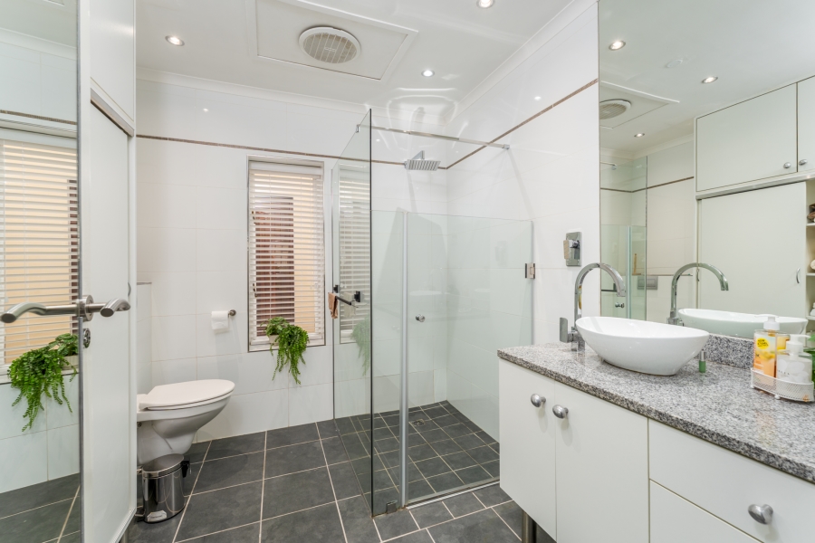 2 Bedroom Property for Sale in Simons Town Western Cape